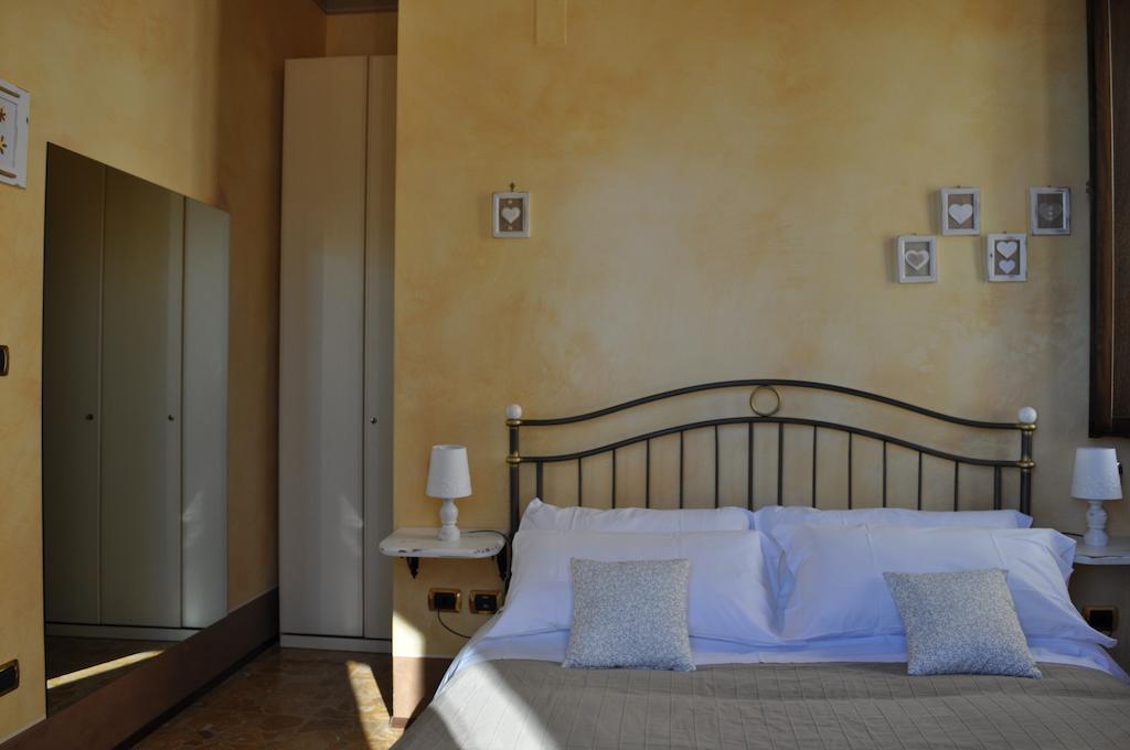 Relais Borgo Sul Mare Ospitalita Diffusa Silvi Paese Стая снимка